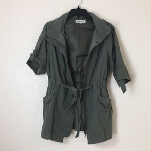 Black Rainn short Sleeve Jacket